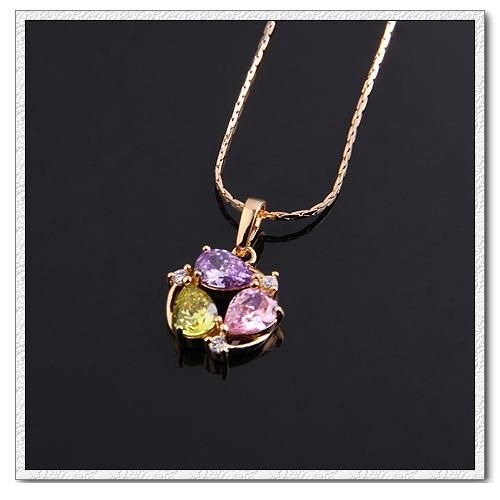 Colar banhado 18k a ouro pingente